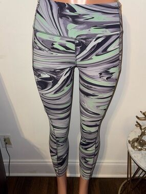 lululemon athletica Swirl Print Leggings in Mint, Black & White
